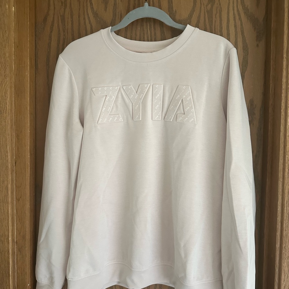 ZYIA Activewear light pink sweatshirt